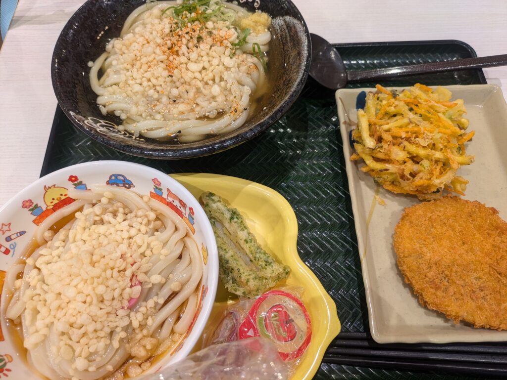 かけうどんとにこはなセット